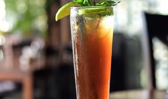 Tips for Drinking Cocktails Responsibly