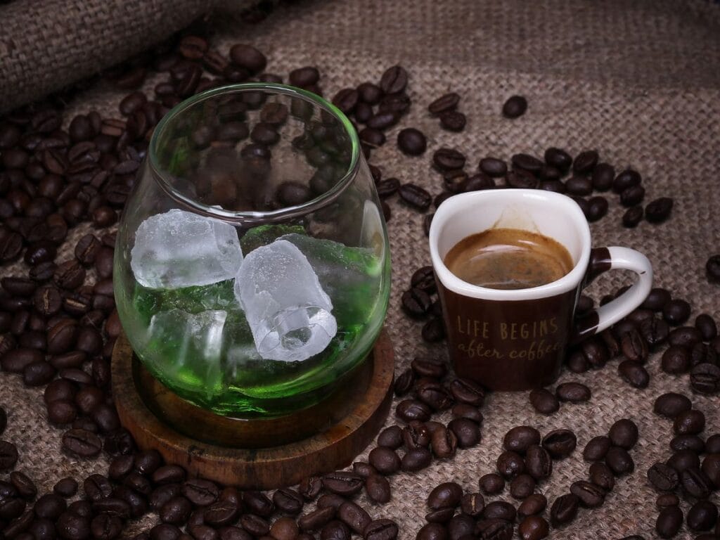 Can Coffee Beans Be Used For Coffee-Flavored Cocktails